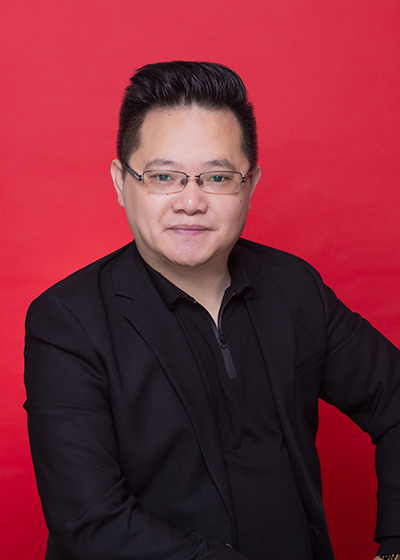 Qin Wei, Vice Dean of Shaoguan University’s Music School, Visits Omat to Explore the Omat Song